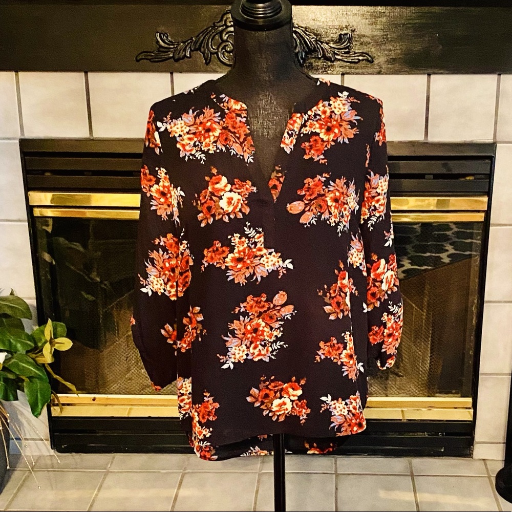 Daniel Rainn three quarter sleeve blouse